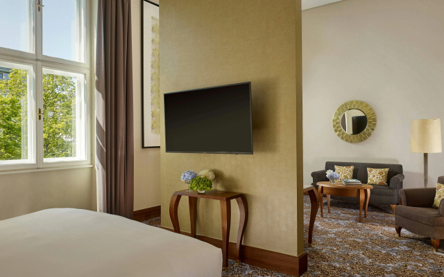 The Ritz-Carlton, Vienna