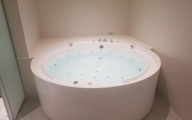 grand silverton hotel