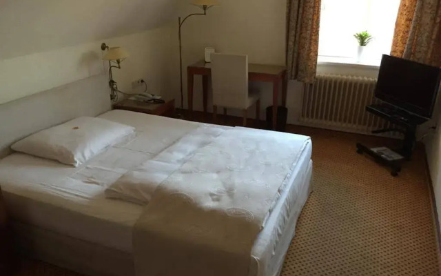 Meyers Hotel
