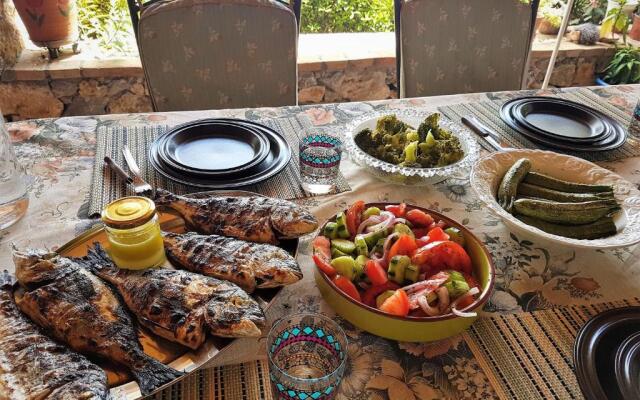 Nadia's Traditional Greek House