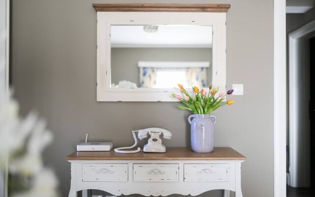 Villa Eleganza With Pool For 9 Guests , Zadar