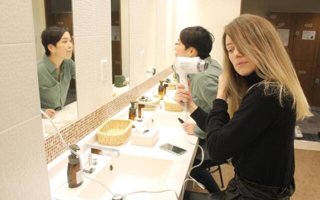 Wild Cherry Blossom-HOSTEL,TOKYO KOGANEI-