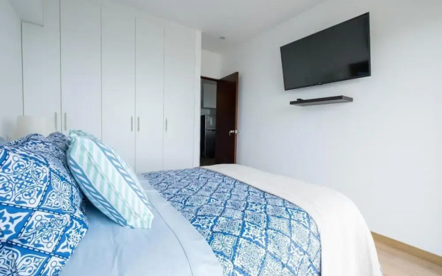 Classy 1 BR Barranco Apartment High Floor