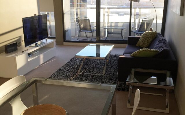 Readyset Apartments Stadium South