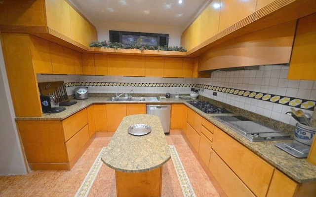 Prestigious Apartment Via Giulia