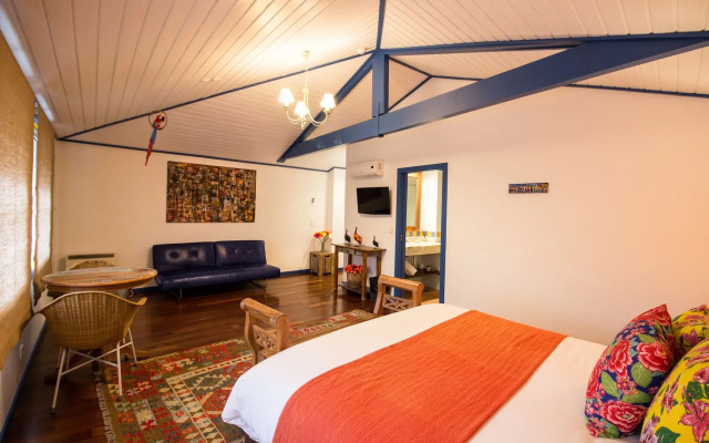 Miragaia House