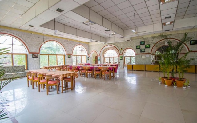 Jungle King Resort