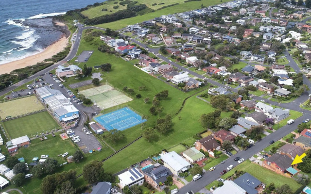 CLOUD NINE Gerringong 4pm Check Out Sundays except Peak season