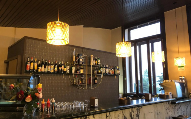 Pràcatinat Hotel & Restaurant