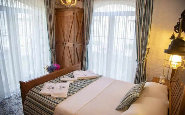 Stone Garden Tas Hotel