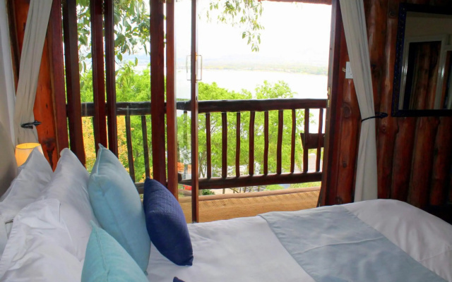 Hartbeespoortdam Lodge