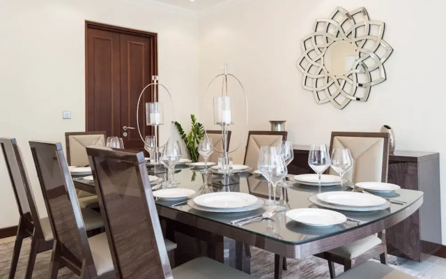 Dubai Creek Villas