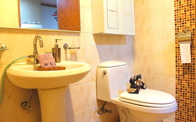 Hoengseong Lovehouse Pension