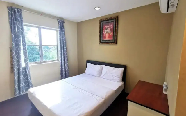 98 Hotel