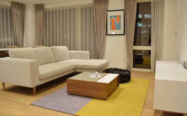 2 Bedroom Flat in Park Royal