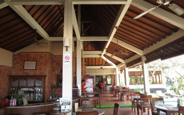 Besakih Beach Hotel