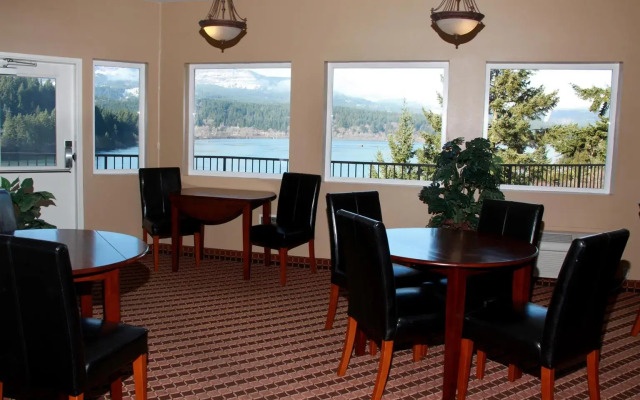 Best Western Plus Columbia River Inn