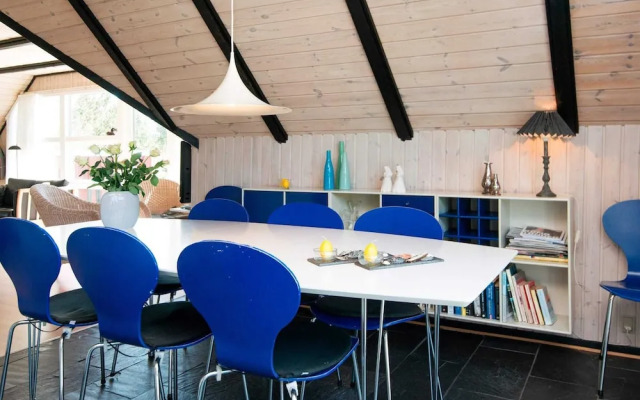 8 Person Holiday Home in Romo-by Traum