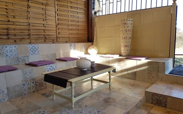 The golden brown luxury guesthouse