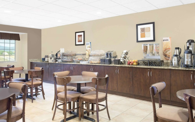 Microtel Inn & Suites by Wyndham Mansfield