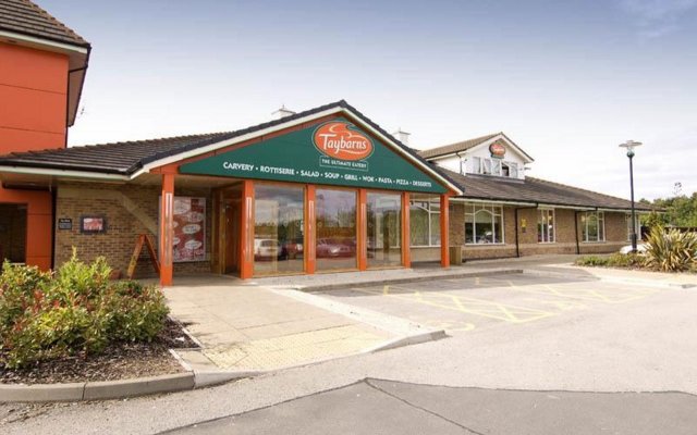 Premier Inn Sheffield/Barnsley (M1 Jct36)