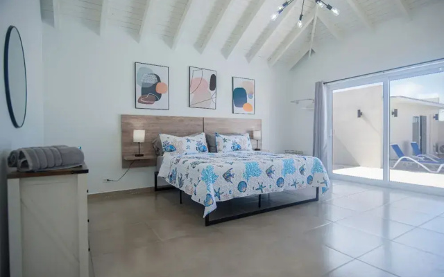 Breathtaking Prvt 4BR Pool Villa 5 Min to Beach