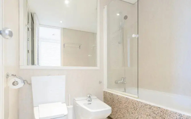 Charming Eurobuilding 2 Luxury