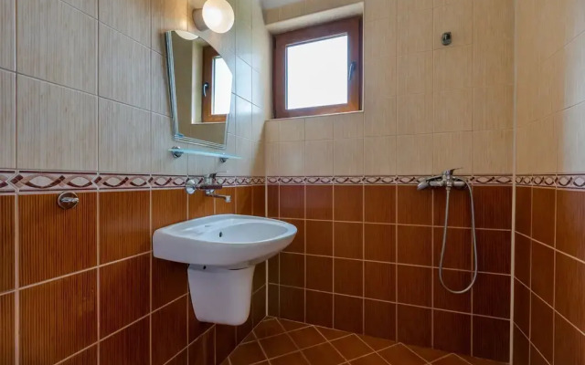 Classic Double or Twin Room in Dafinka Guest House