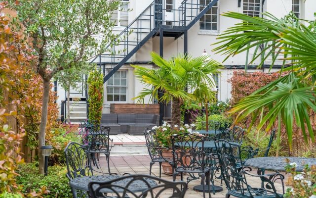 Roof Garden Rooms