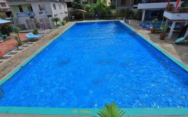 Oyo 591 Hotel Blue Moon