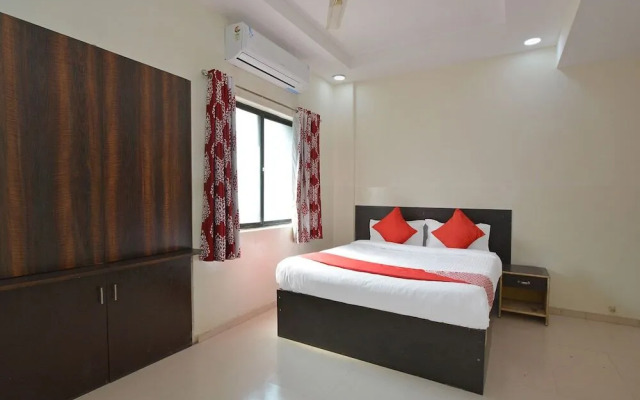 Krishna Palace Guest House by OYO