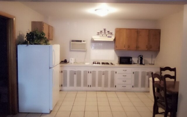 The Carriage House Inn