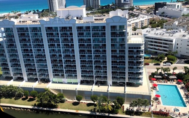 Le Marina Bay 503 - Condo 5 People, Sunny Isles