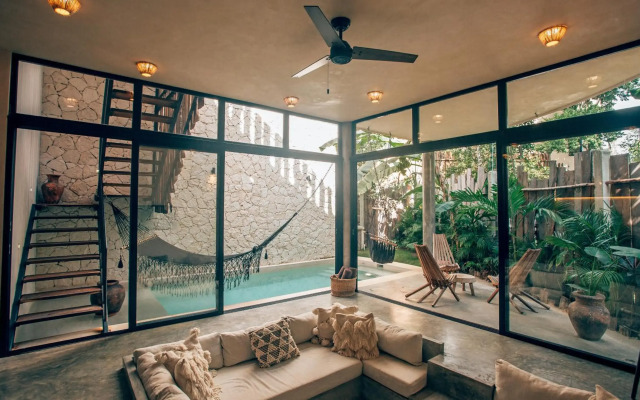 Round Villa Private Pool & Jungle rooftop 2A