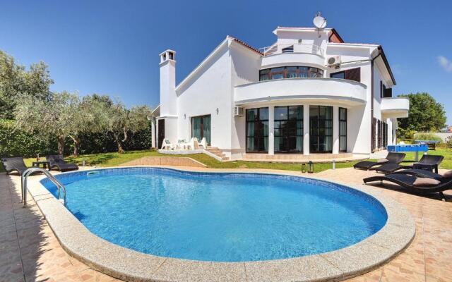 Villa Mutila