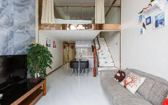 Coastline International Apartment