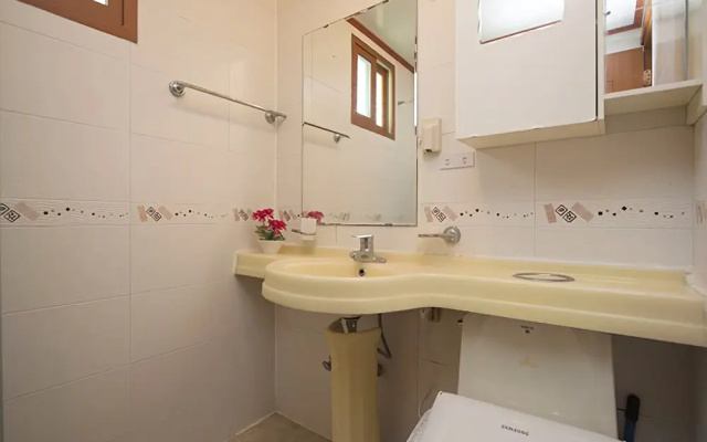 Jeju Tteul Anae Pension