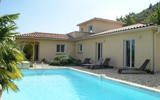 Luxurious Villa with Private Pool in Les Vans