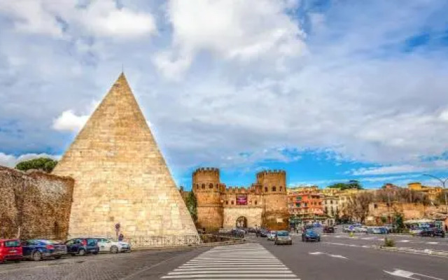Sweet Home Piramide