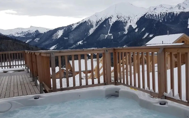 Tauernchalet M mit Sprudelba au en Sauna Hohentauern