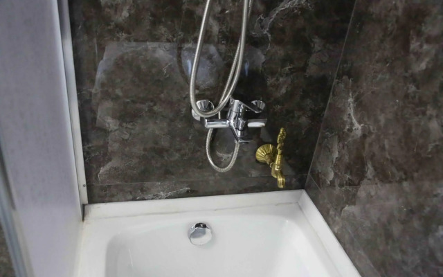 Ladik Hotel