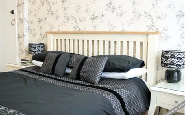 Trelawney Hotel