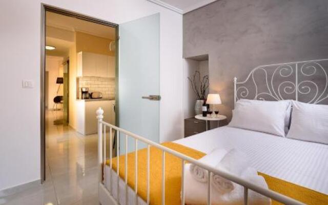 Lithinon House