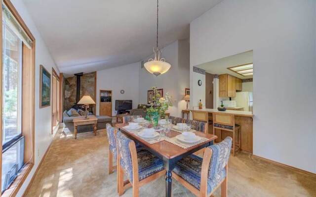 Diamond Peak Lane 12