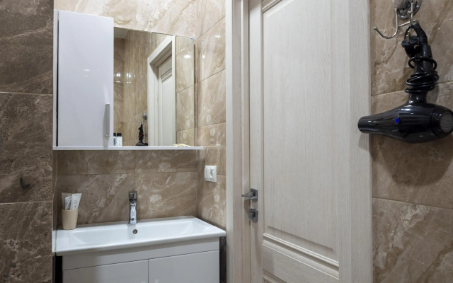 MiraApartments (Мира Апартментс) на улице Большая Филёвская