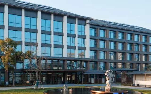 Suzhou Linhu Selenium-Rich Hot Spring Hotel – Exterior – Suzhou