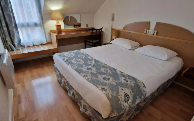 Kyriad Direct Arpajon