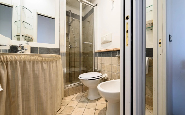 Via Fiorentini 21 in Naples