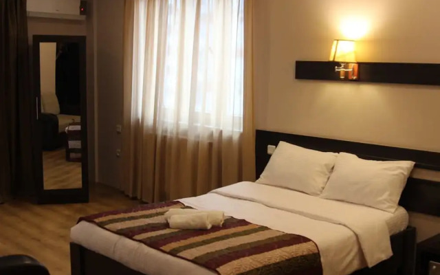 I.A.R. Hotel