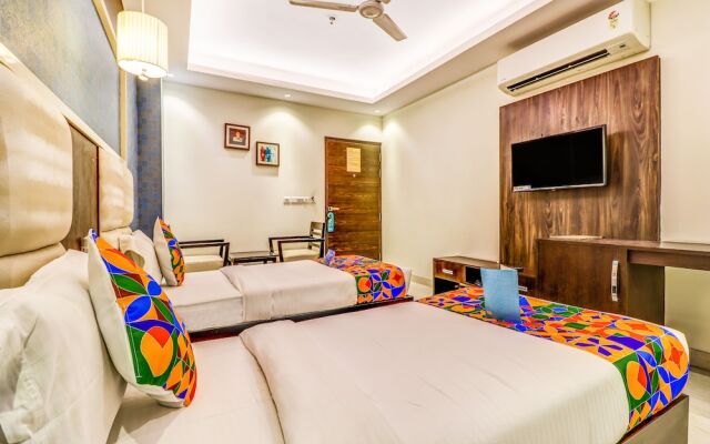 Hotel Solitaire by FabHotels